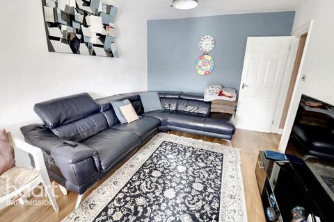 4 bedroom semi-detached house for sale, The Glade, Clayhall