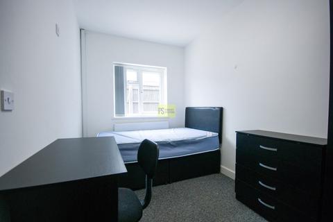 6 bedroom terraced house to rent, Dawlish Road, Birmingham B29