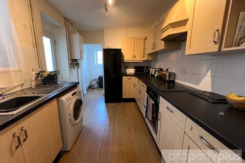 undefined, North Road, Ferndale, Rhondda Cynon Taff, CF43