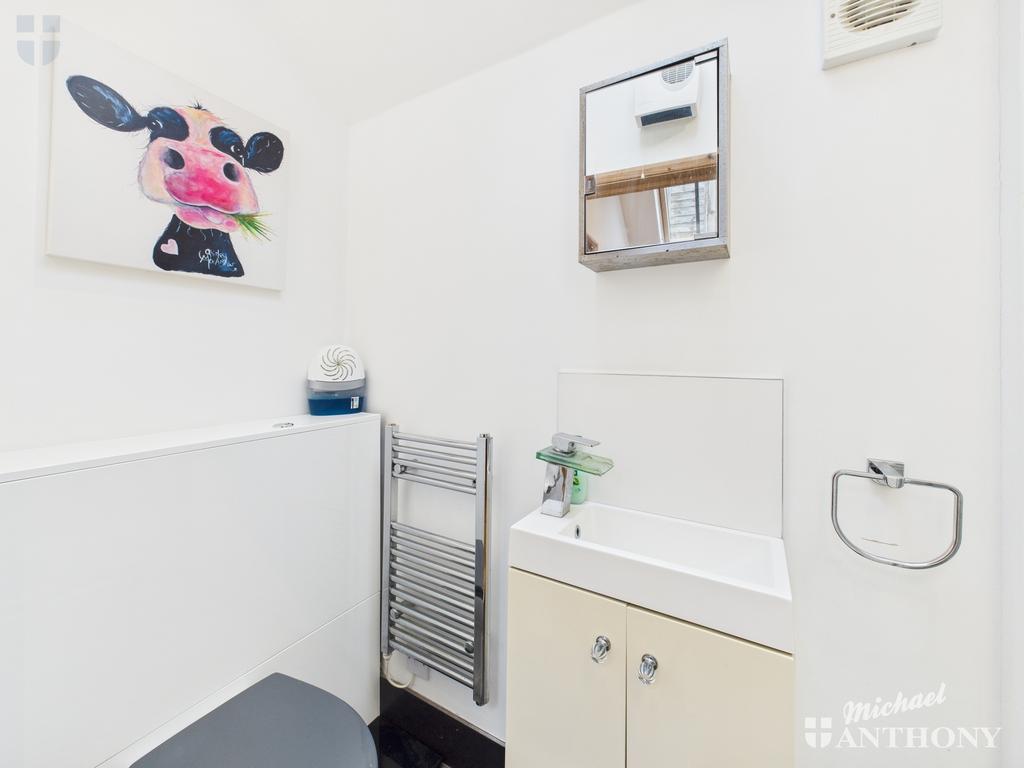 Cam03852 g0 pr0439 still003