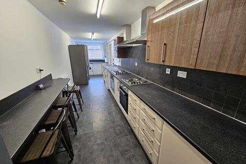 6 bedroom house to rent, Stanmore Street, Leeds LS4
