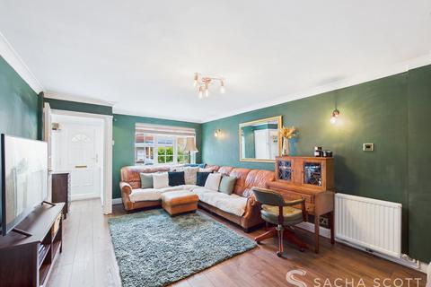 43 Delaporte Close, Epsom, KT17 4AF