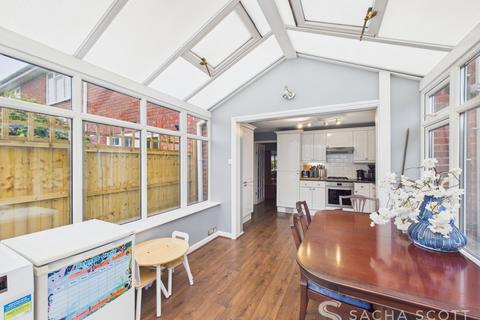 43 Delaporte Close, Epsom, KT17 4AF