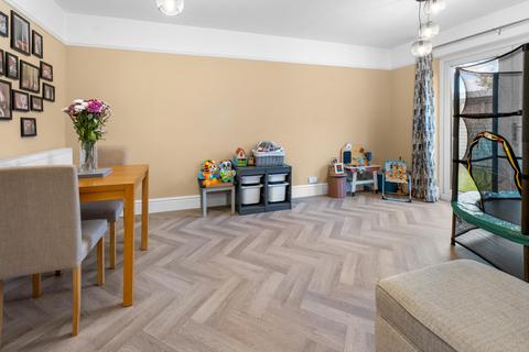 4 bedroom semi-detached house for sale, Barley Mow Lane, Catshill, Bromsgrove B61 0LP