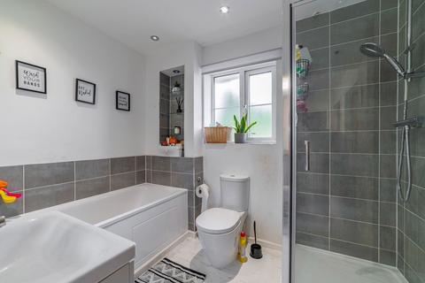 10 Falkirk Drive, Eccles, Manchester, M30 0YY