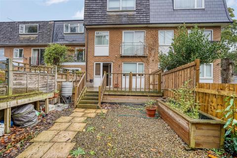 4 bedroom terraced house for sale, Milbank Court, Darlington