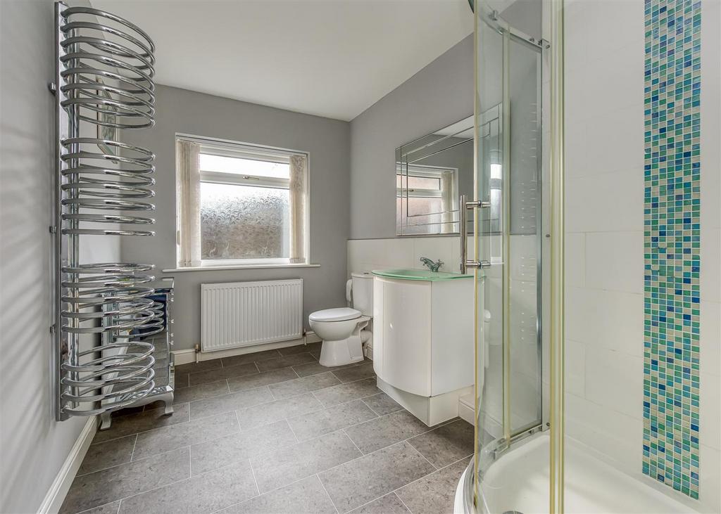 6 St Johns close-Shower Room.jpg