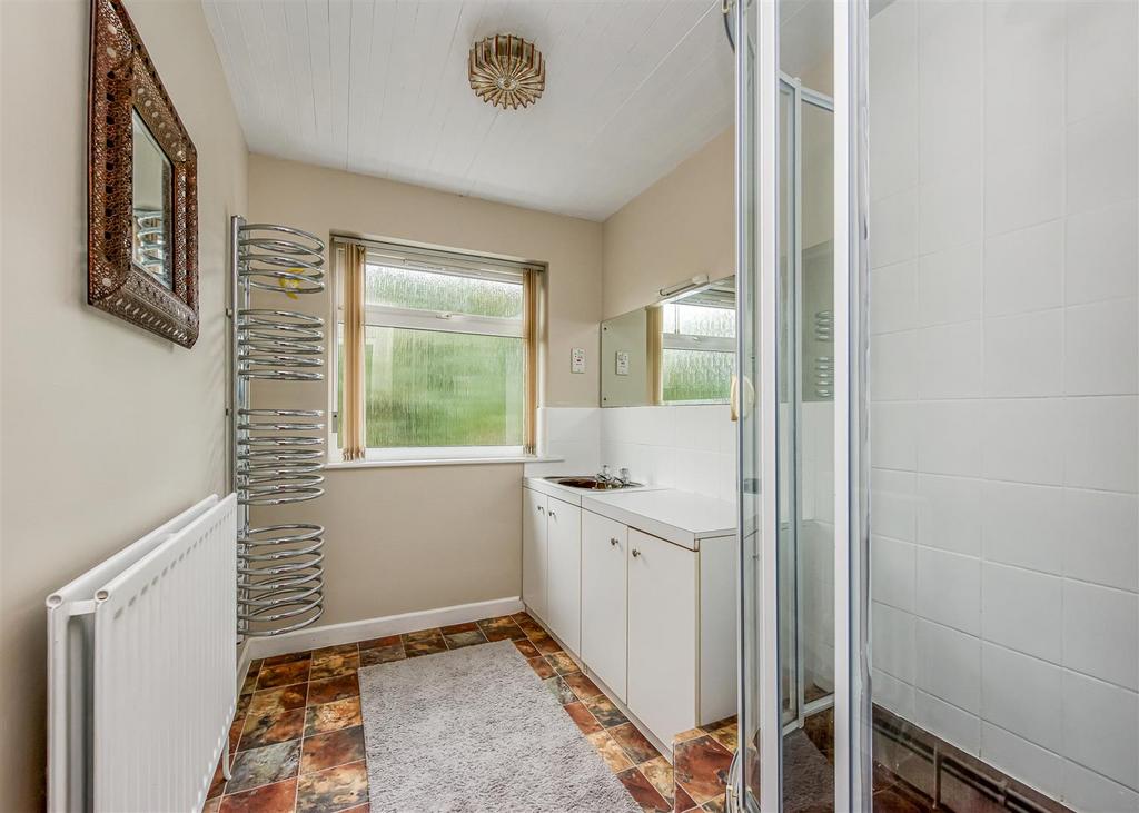 6 St Johns close-Shower Room 2.jpg