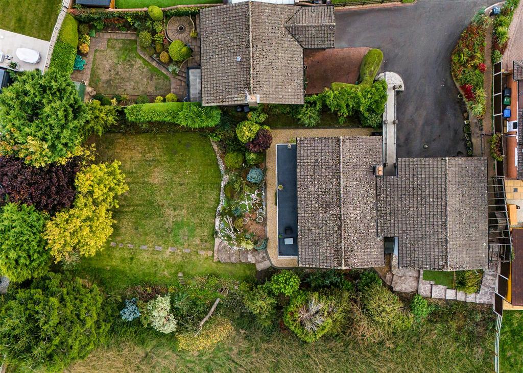 6 St Johns Close-Drone-3.jpg