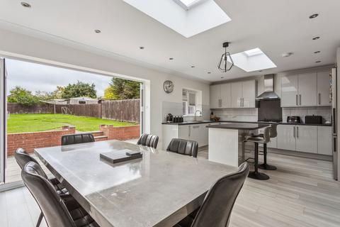 3 bedroom detached house for sale, Lewes Way, Rickmansworth WD3