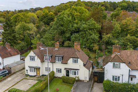4 bedroom semi-detached house for sale, Micklefield Road, High Wycombe HP13