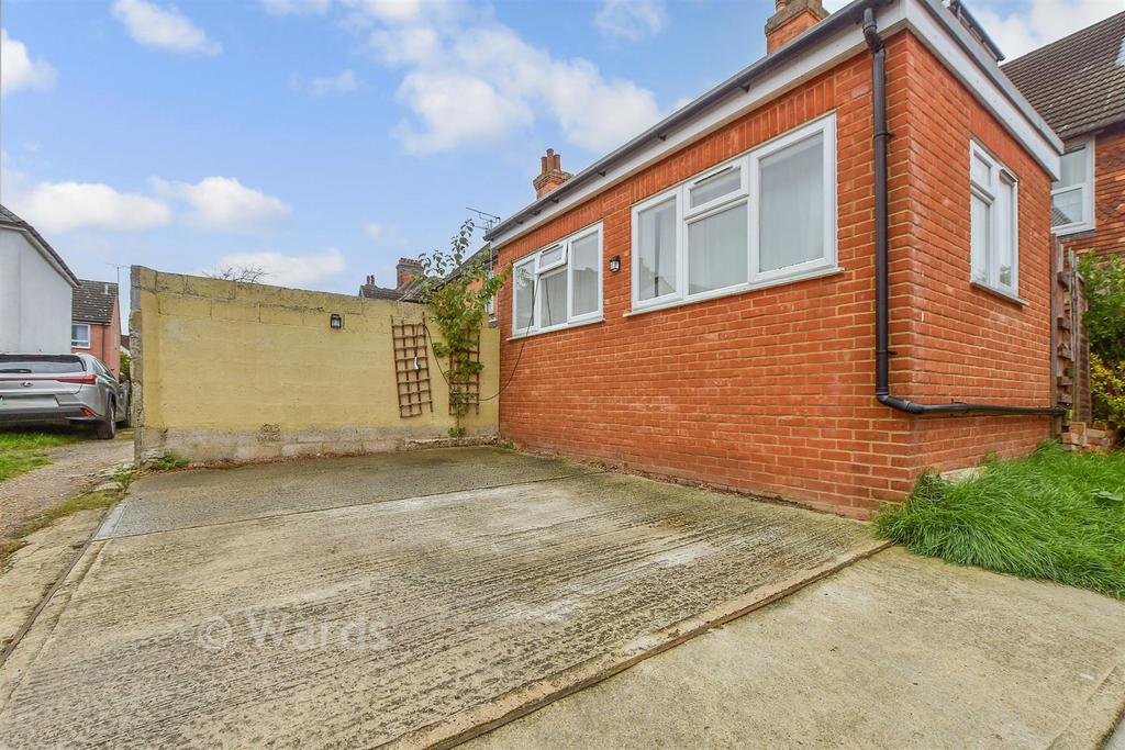 Driveway/Parking