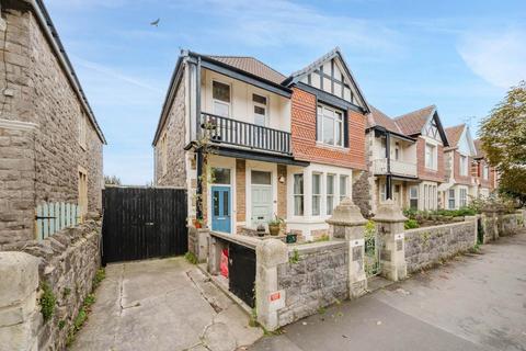 3 bedroom flat for sale, Quantock Road, South Ward - Wow Factor