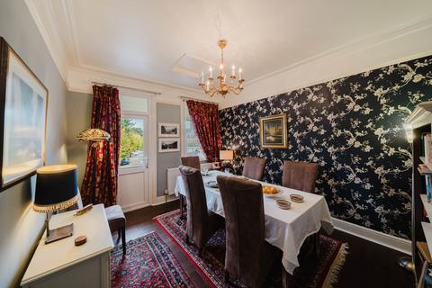 3 bedroom flat for sale, Quantock Road, South Ward - Wow Factor