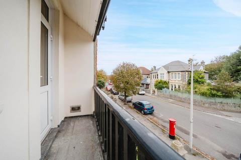 3 bedroom flat for sale, Quantock Road, South Ward - Wow Factor