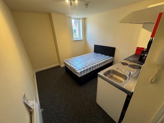Compact and functional single-room accommodatio...