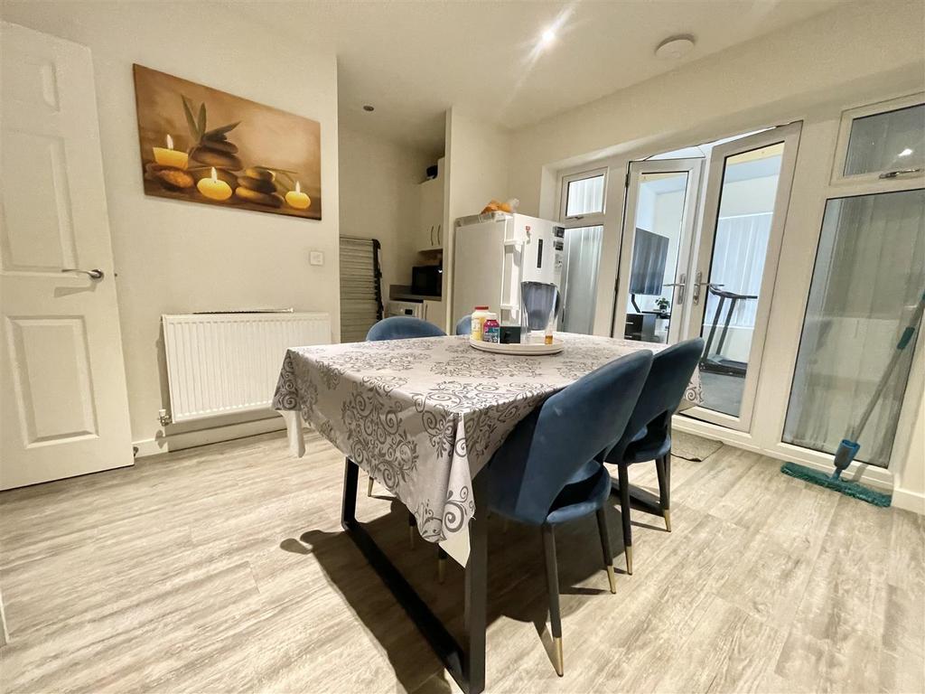 Kitchen Diner