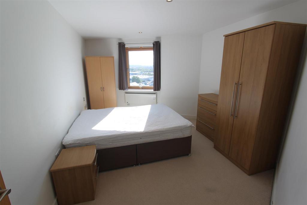 Bedroom.JPG