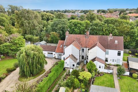 undefined, Railway Villas, Maltkiln Road, Barton-Upon-Humber, Lincolnshire, DN18 5JX