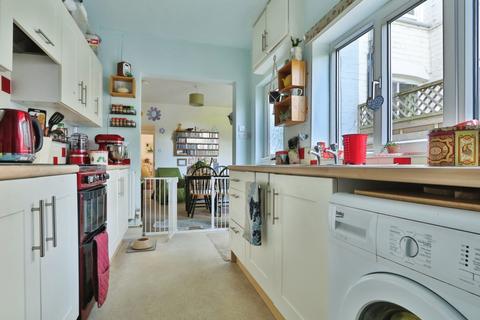 undefined, Railway Villas, Maltkiln Road, Barton-Upon-Humber, Lincolnshire, DN18 5JX