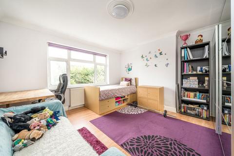4 bedroom semi-detached house for sale, Leigham Drive, Isleworth TW7