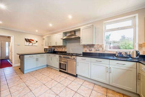 4 bedroom semi-detached house for sale, Leigham Drive, Isleworth TW7