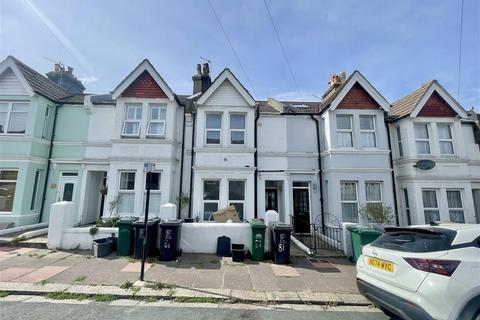 1 bedroom in a house share to rent, Redvers Road, Brighton