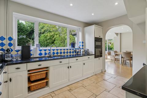undefined, Round Oak Road, Weybridge, Surrey, KT13