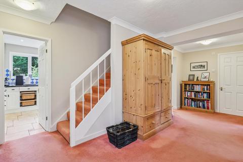 undefined, Round Oak Road, Weybridge, Surrey, KT13