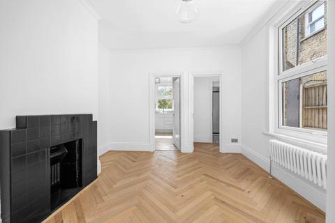 86 Twickenham Road, London, E11 4BW