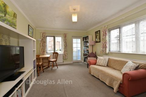undefined, Nevendon Road, Wickford, Essex