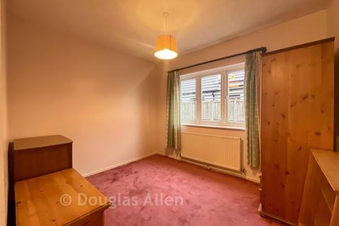 2 bedroom semi-detached bungalow for sale, Nevendon Road, Wickford SS12