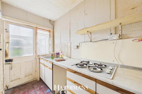 2 bedroom semi-detached bungalow for sale, Highland Way, Lowestoft