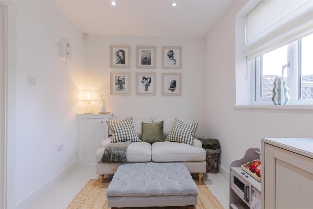 Snug / playroom
