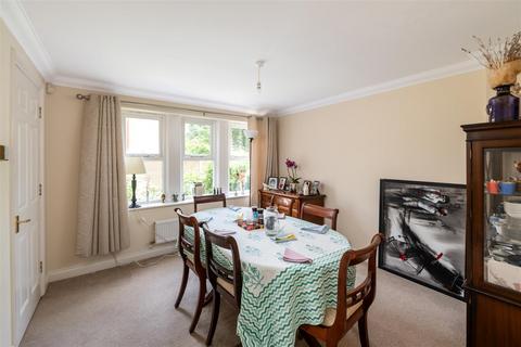 6 bedroom detached house for sale, Reed Drive, Redhill