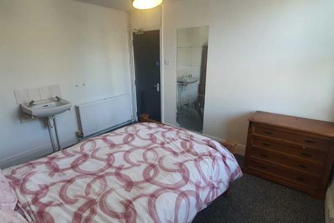 1 bedroom in a house share to rent, Double Rooms Available, Pershore Road, Selly Oak, B29