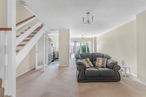 3 bedroom terraced house for sale, Fairlawns Close, Staines-upon-Thames, TW18