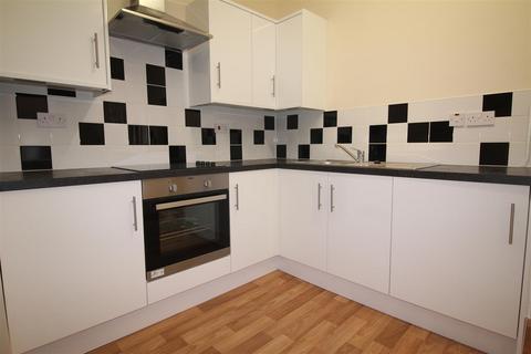 2 bedroom flat to rent, Church Walk, Peterborough