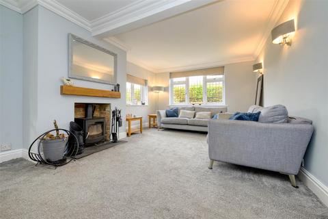 4 bedroom detached house for sale, Tokers Green Lane, Kidmore End Reading RG4