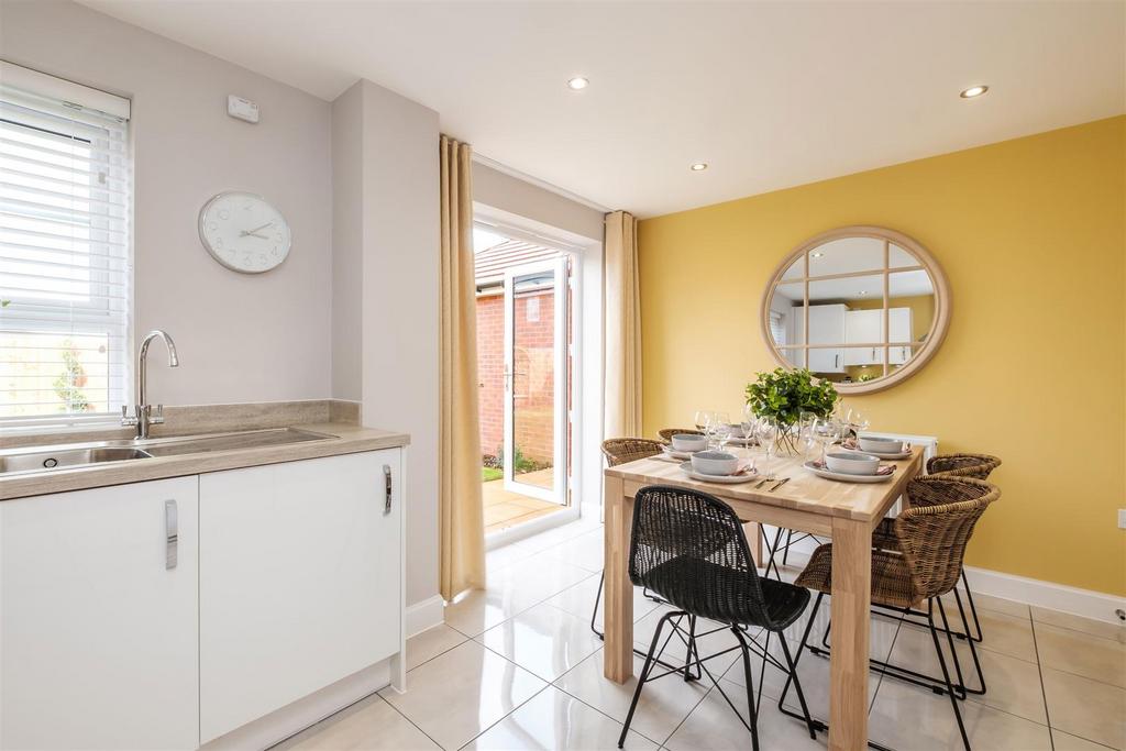 Kitchen / Dining Room
