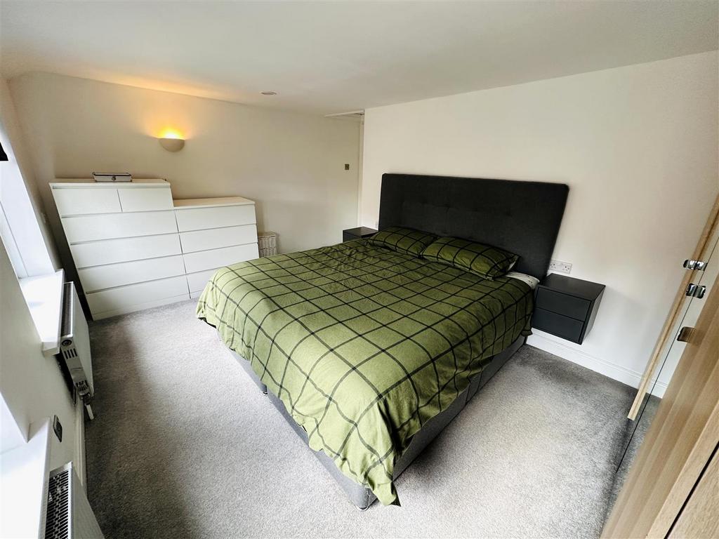 Bedroom1.1.jpg