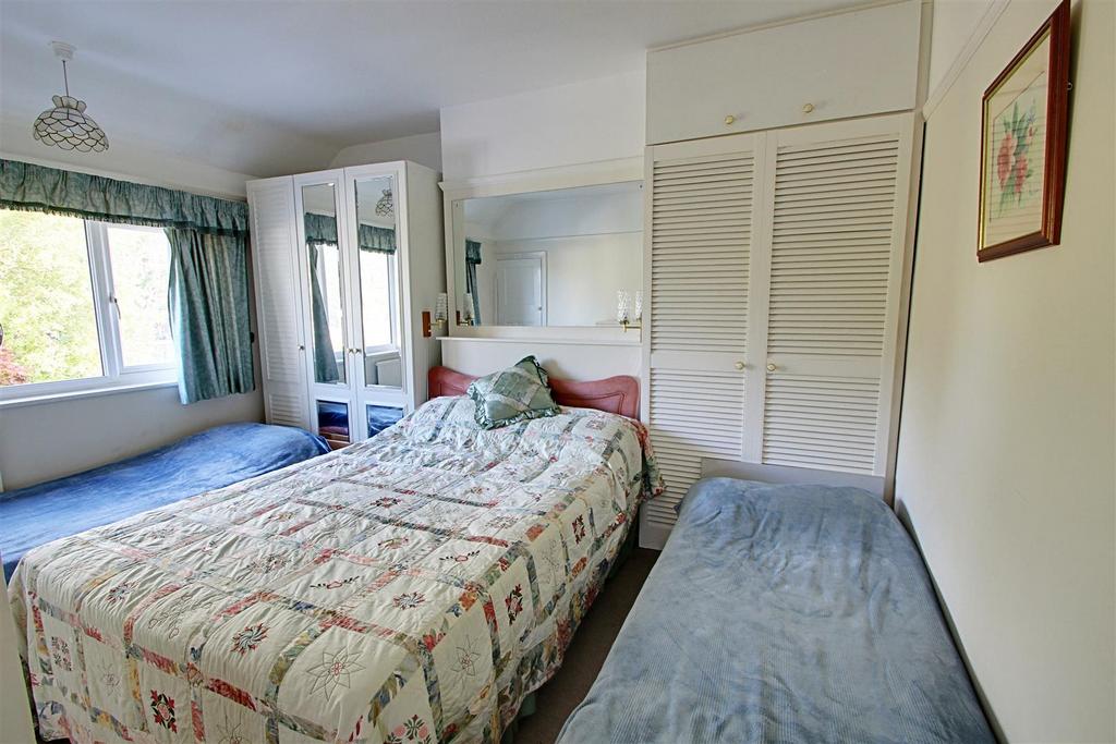 Bedroom 2.jpg