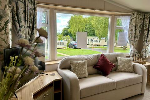 2 bedroom park home for sale, Chantry Country and Leisure Park