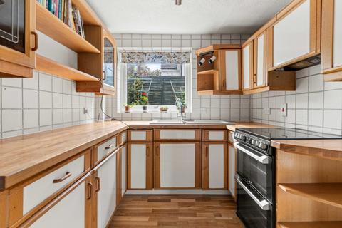 2 bedroom detached house for sale, Kings Court, Bishop's Stortford, Hertfordshire, CM23