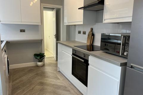 undefined, Lincoln LN1