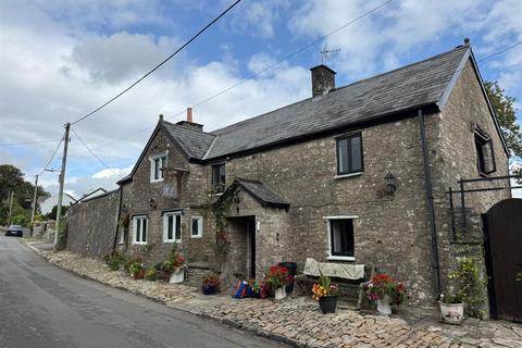 Retail property (high street) to rent - Exciting Restaurant Opportunity at The Laleston Inn, Wind Street, Laleston, Bridgend, CF32 0HS