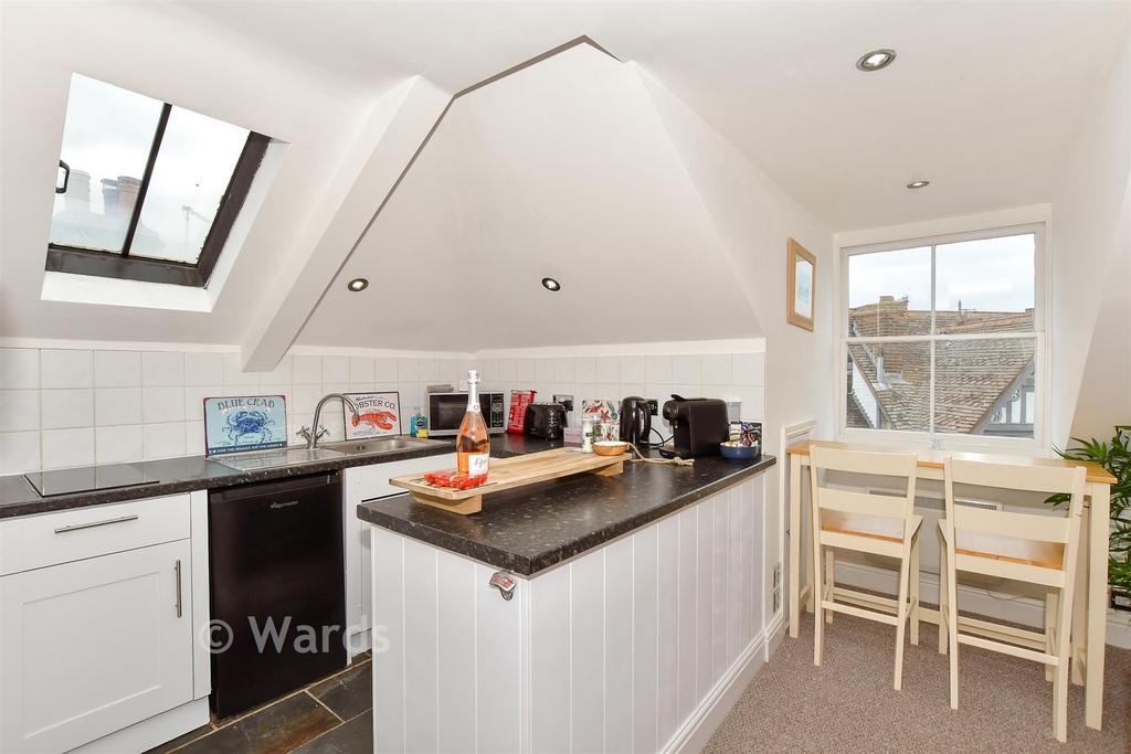 Lounge /Kitchen