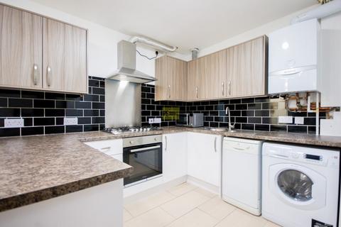 6 bedroom terraced house to rent, Dawlish Road, Birmingham B29