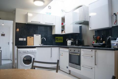 6 bedroom terraced house to rent, Dawlish Road, Birmingham B29