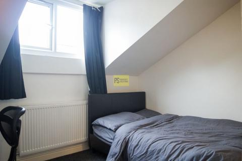 6 bedroom terraced house to rent, Dawlish Road, Birmingham B29